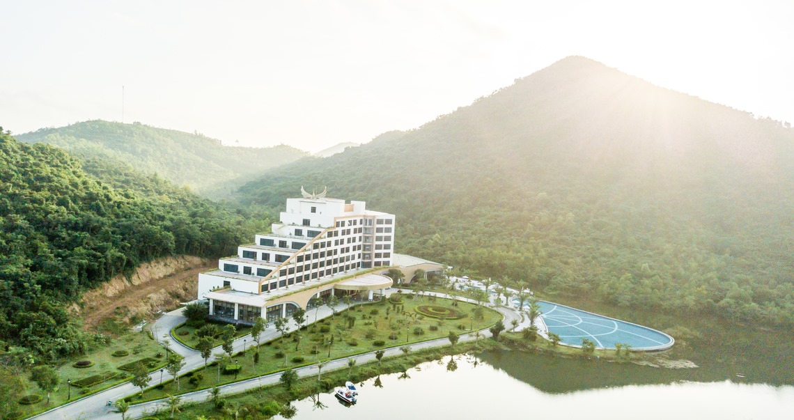 Khách sạn Mường Thanh Luxury Diễn Lâm